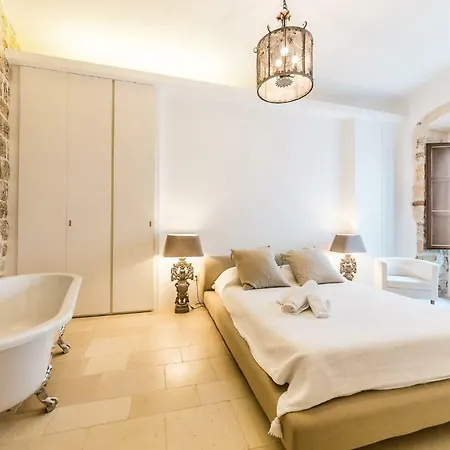 Itaca To Explorers In *