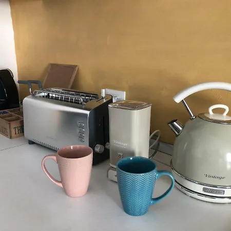 Itaca To Explorers In Semesterbostad Polignano a Mare