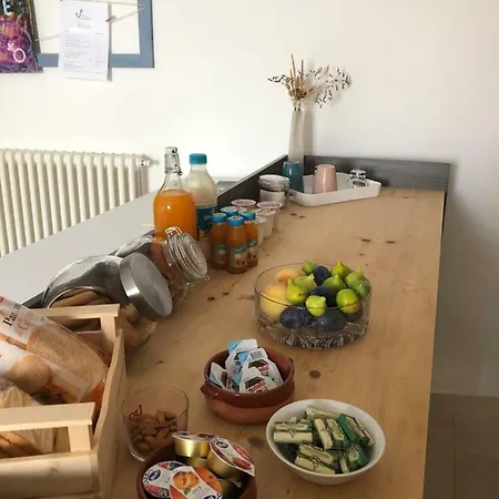 Itaca To Explorers In Semesterbostad Polignano a Mare