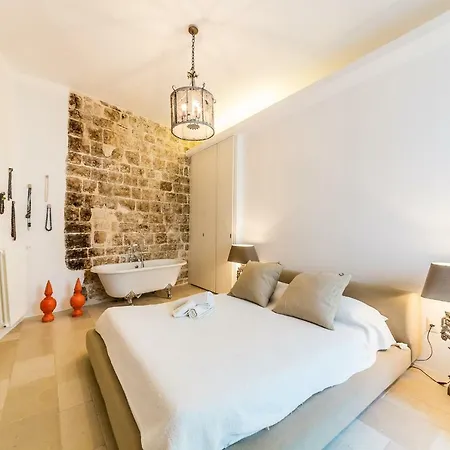 Itaca To Explorers In Holiday home *