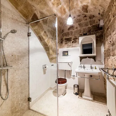 Itaca To Explorers In * Polignano a Mare