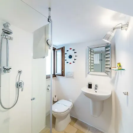 Itaca To Explorers In Polignano a Mare